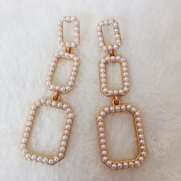 Gold-tone Gradient Square drop pearl earrings - Picture 6 of 8